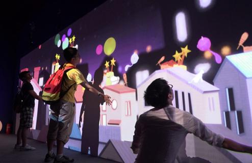 展廳設(shè)計中互動墻投影的優(yōu)勢插圖