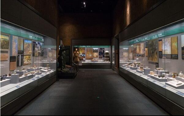 傳統(tǒng)展覽館與數(shù)字展廳之間的詳細差異插圖